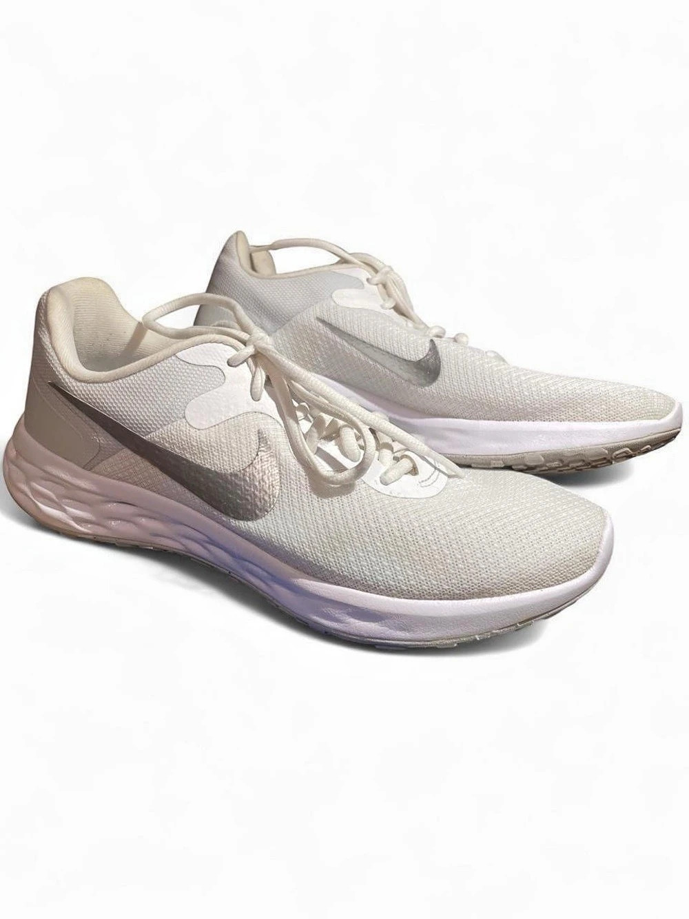 Nike Renew Run 2 Women's White & Gray US 9 Sneakers